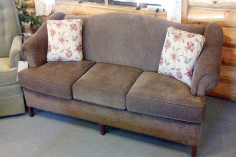 Georgetown Sofa From Our Country Hearts Binghamton Ny Auctions