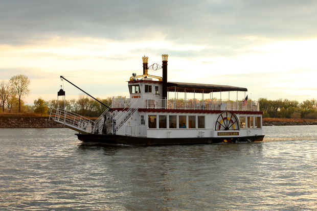 Lewis and Clark Riverboat