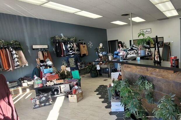 Hair to Stay Salon & Boutique