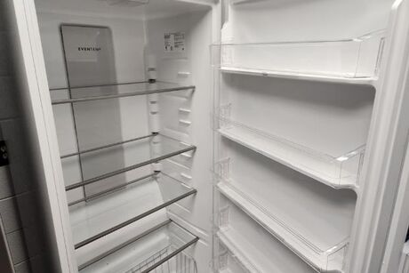 Certificate for a Frigidaire Refrigerator From Carl's Appliance | Flint