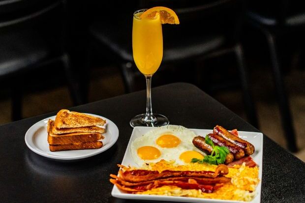 Bombburgers breakfast