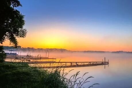 Ridgewood Bay Lakeside Grill