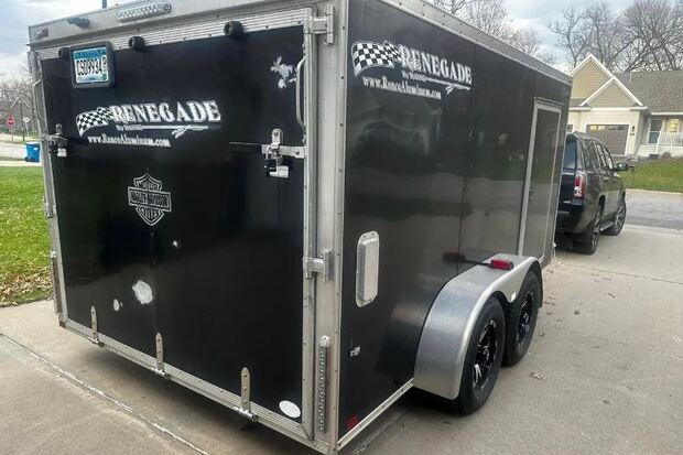 Custom Vinyl Graphics & Signs