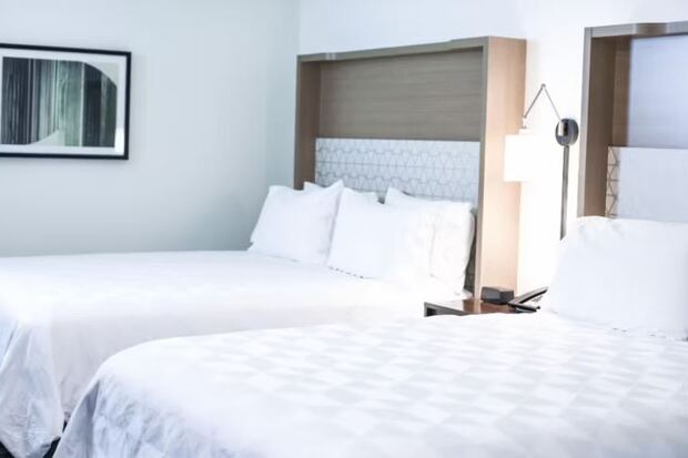 Holidayinnstcloudfromwebsite