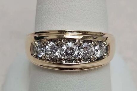 Carla's Jewelry Shop