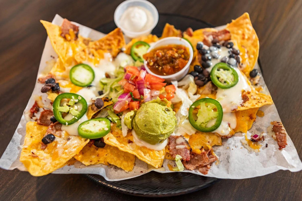 Nellie's Grub and Pub