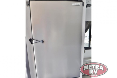 Metra RV