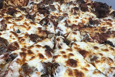 Lakeside Pizzeria & The Cove Bar & Grill