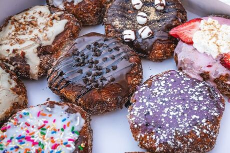 Parlor Doughnuts of Grand Blanc