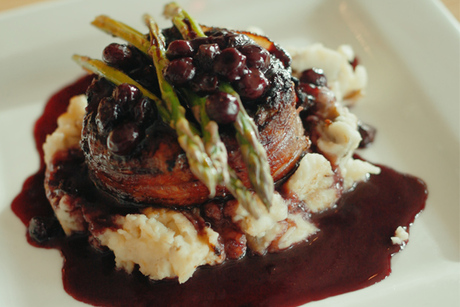 Drift Restaurant at Hideaway Bay