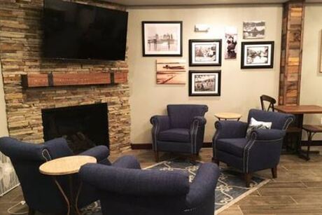 Lakes Inn at Dunvilla