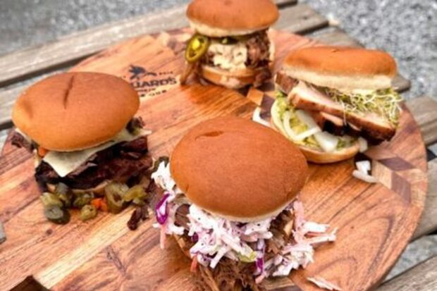 Mallard's Smokin' Bar-B-Que