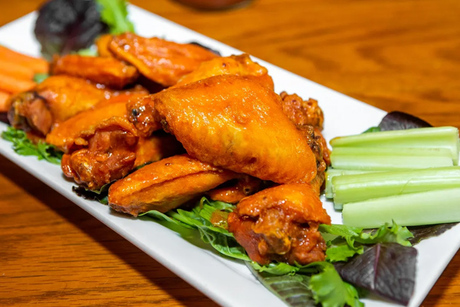 Heroes Restaurant & Pub