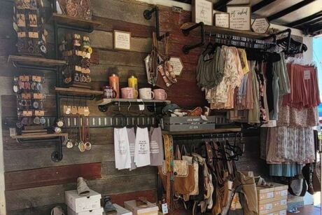 Hair to Stay Salon & Boutique