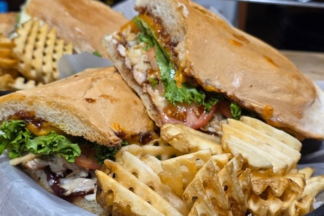 Trackside Eatery & Dry Pub