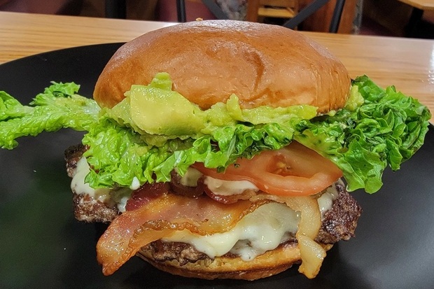 Trackside Eatery & Dry Pub