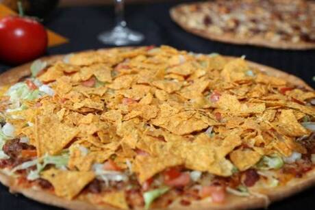 Van's Pizza Pub & Grill