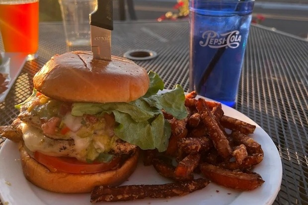 Rattlesnake Mountain Brewing Company