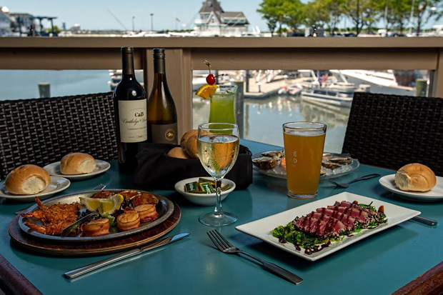 Boathouse Restaurant and Marina Deck
