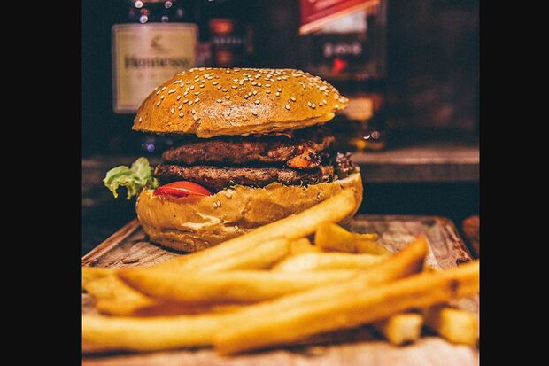 Benton Station Bar & Grill