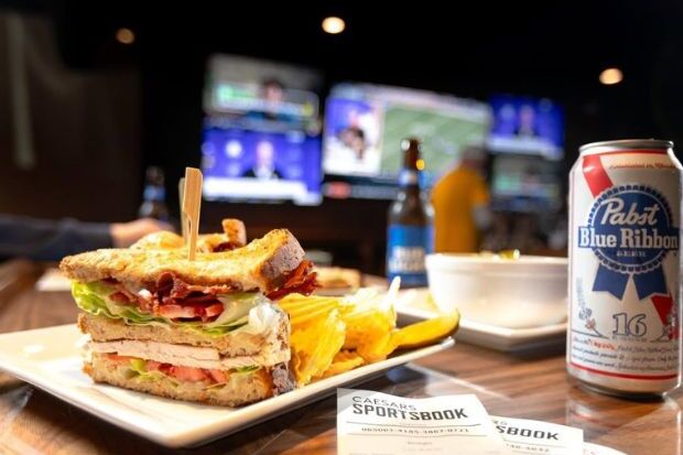 Oddfellahs Sportsbook & Bar