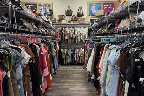 Plato's Closet - Davenport