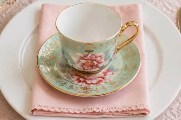 Tell Me the Tea