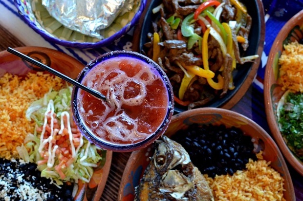 Los Potrillos Mexican Bar & Grill