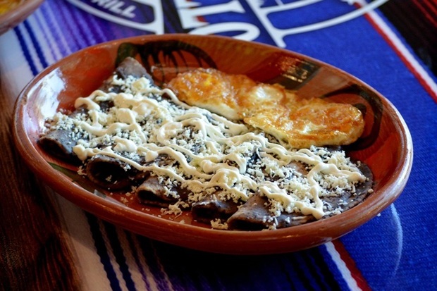 Los Potrillos Mexican Bar & Grill