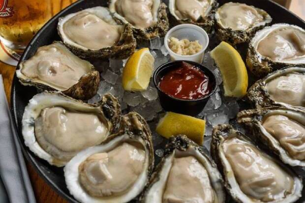 Uncle T's Oyster Bar